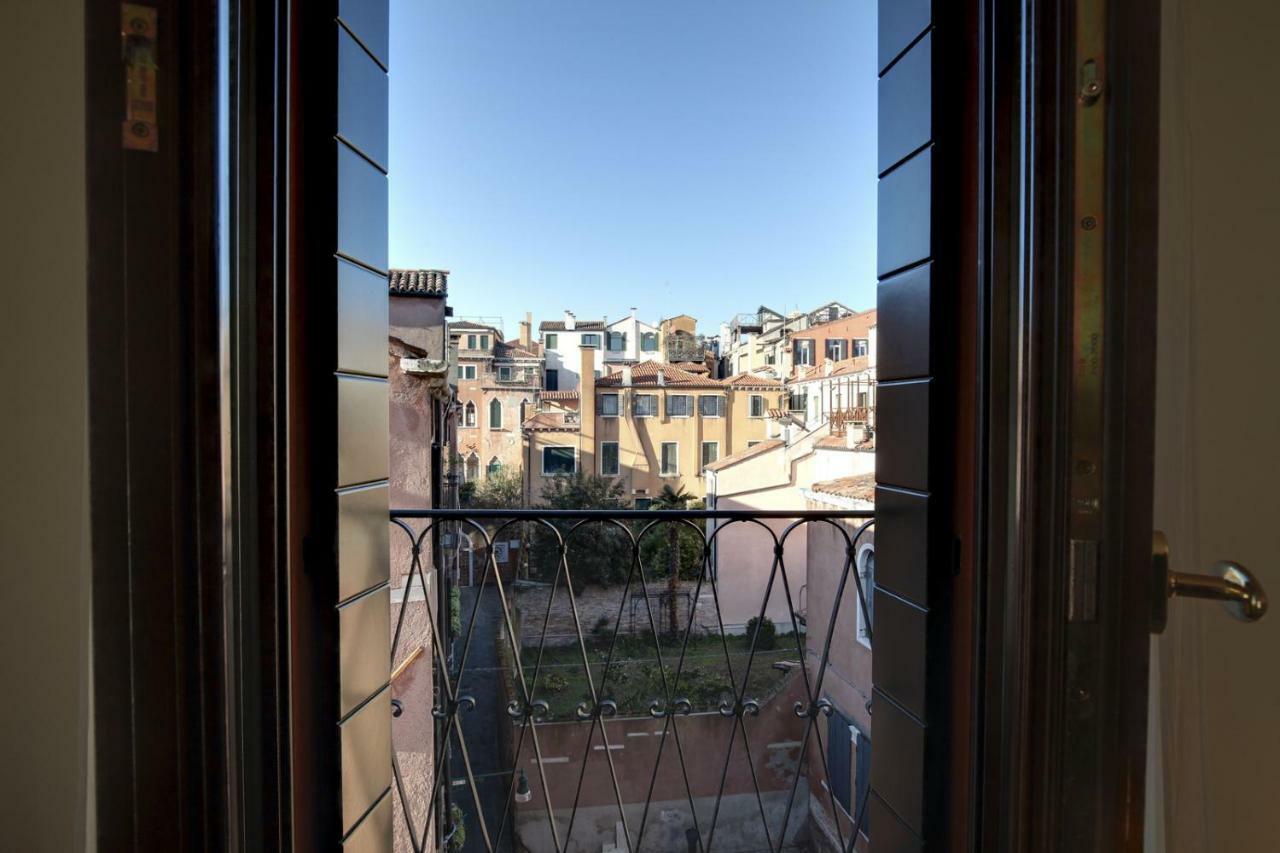Modern Apartment Venice With Terrace Veneza Exterior foto